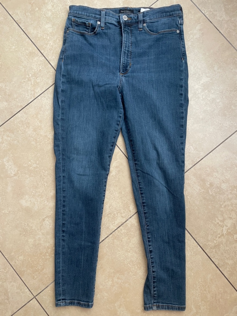 Woman’s Size 30 Banana Republic High-Rise Skinny Jean